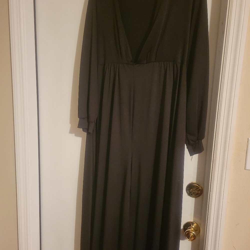 Dressed - Picture 2 of 2